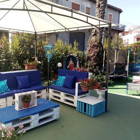 Bed and Breakfast Beb I Delfini Di Casa Paola Маскали Экстерьер фото