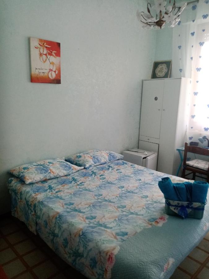 Bed and Breakfast Beb I Delfini Di Casa Paola Маскали Экстерьер фото