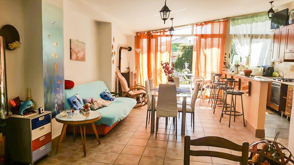Bed and Breakfast Beb I Delfini Di Casa Paola Маскали Экстерьер фото